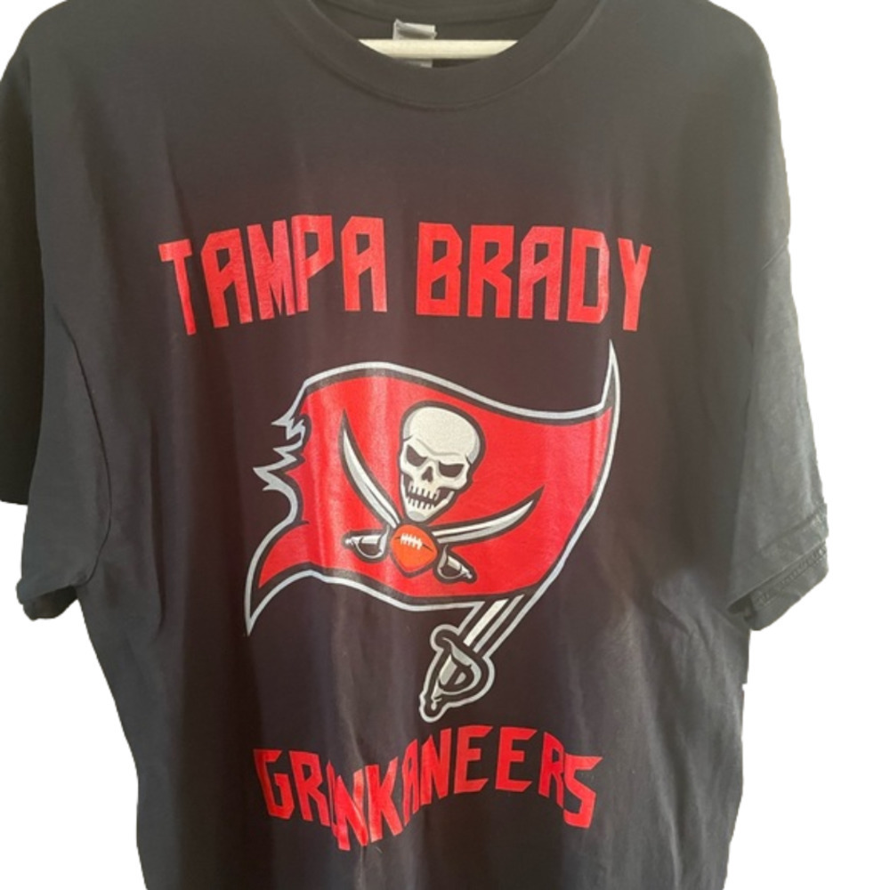 BOGO 🌸🌼 Tampa Brady Rob Gronkowski NFL NWOT T-shirt